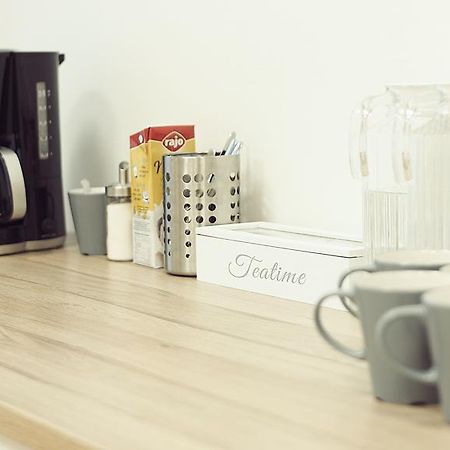 Hostel Folks Bratislava Ngoại thất bức ảnh