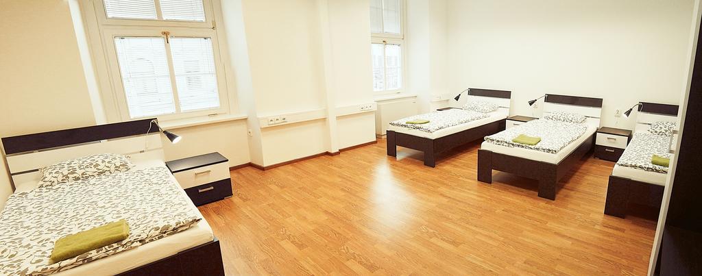 Hostel Folks Bratislava Phòng bức ảnh